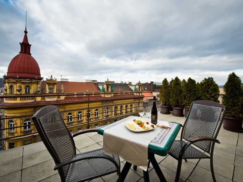 阿马里亚特杰罗姆酒店 布拉格 外观 照片